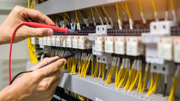 Testing circuits with a multimeter